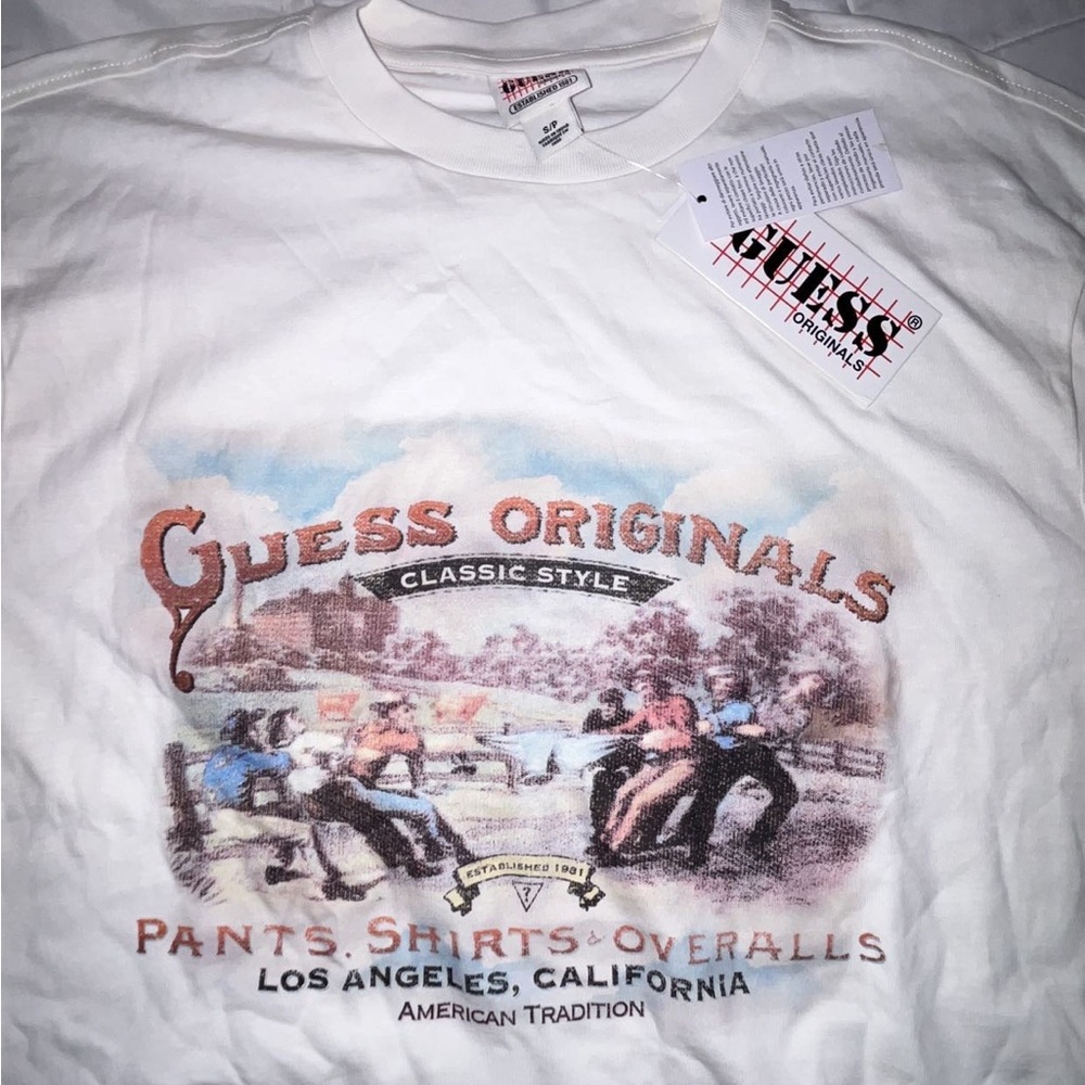 Never worn shirt from Pacsun, not sold anymore, perfect condition